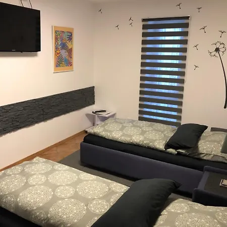 Messezimmer 4u Penzion 3*