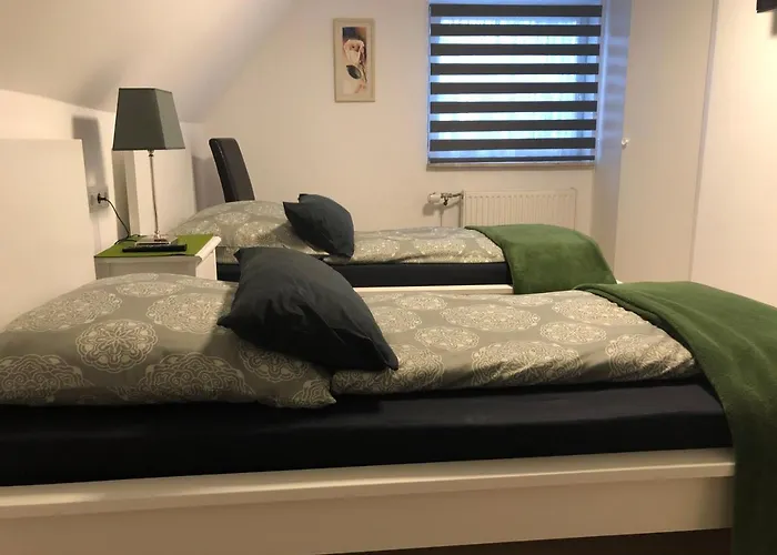 Messezimmer 4u Vendégház Düsseldorf